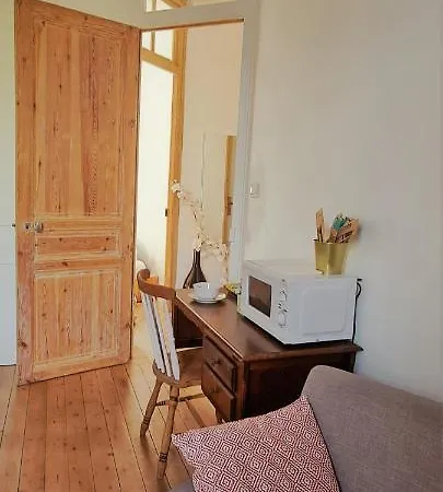 Maison La Rhonelle منزل للإقامة