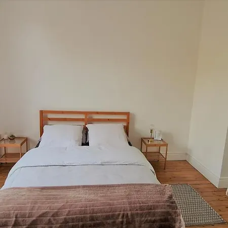 Maison La Rhonelle منزل للإقامة