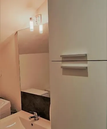 Maison La Rhonelle منزل للإقامة فالنسيان