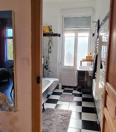 منزل للإقامة Maison La Rhonelle فالنسيان