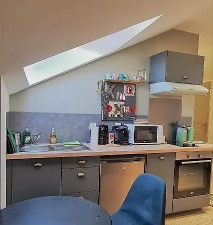Maison La Rhonelle منزل للإقامة فالنسيان